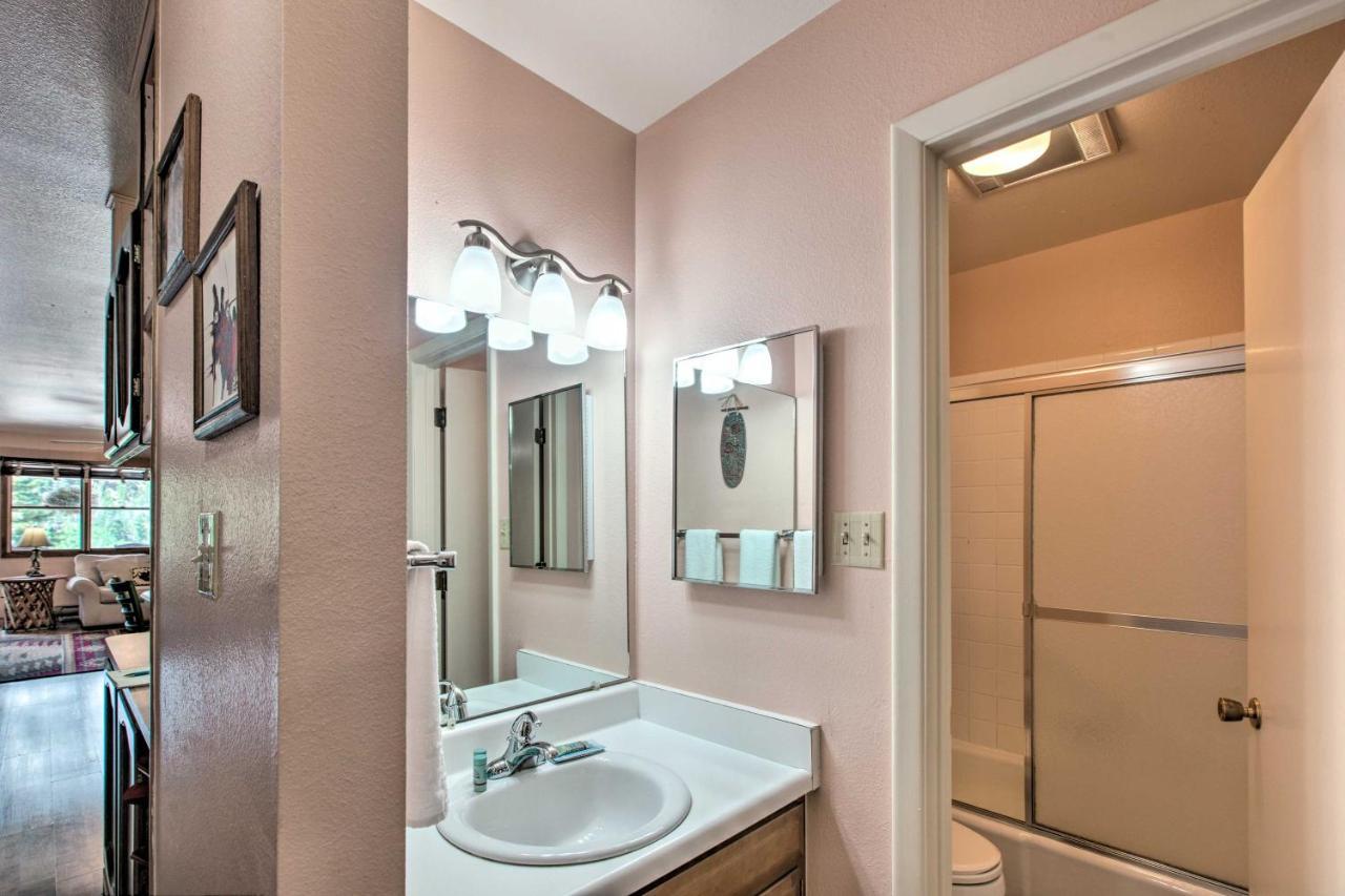 Red River Ski Condo On Main St - Mtn View! Bagian luar foto